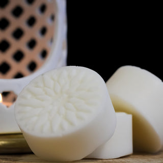 What Is A Wax Melt? - NUHR Home